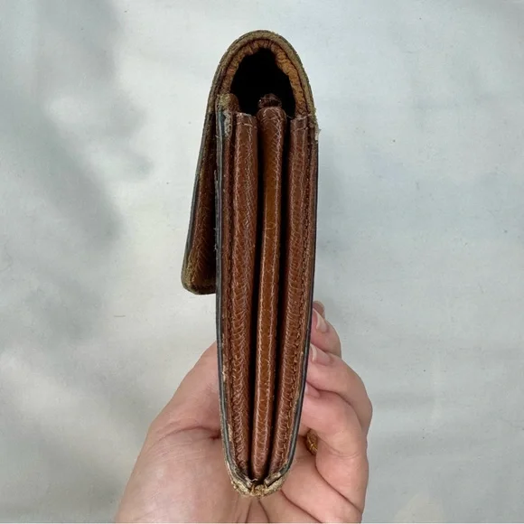Louis Vuittton Monogram Sarah Long Wallet - Excellent Interior - Picture 4 of 15